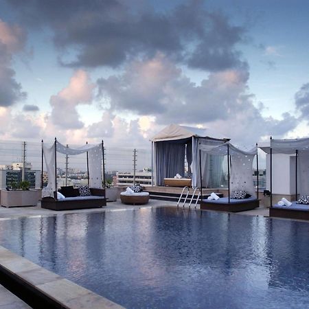 The Park Chennai Hotell Exteriör bild Rooftop pool at the hotel