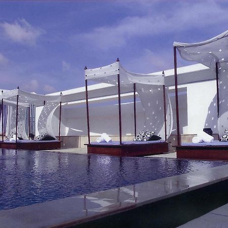 The Park Chennai Hotell Bekvämligheter bild The pool at the Park