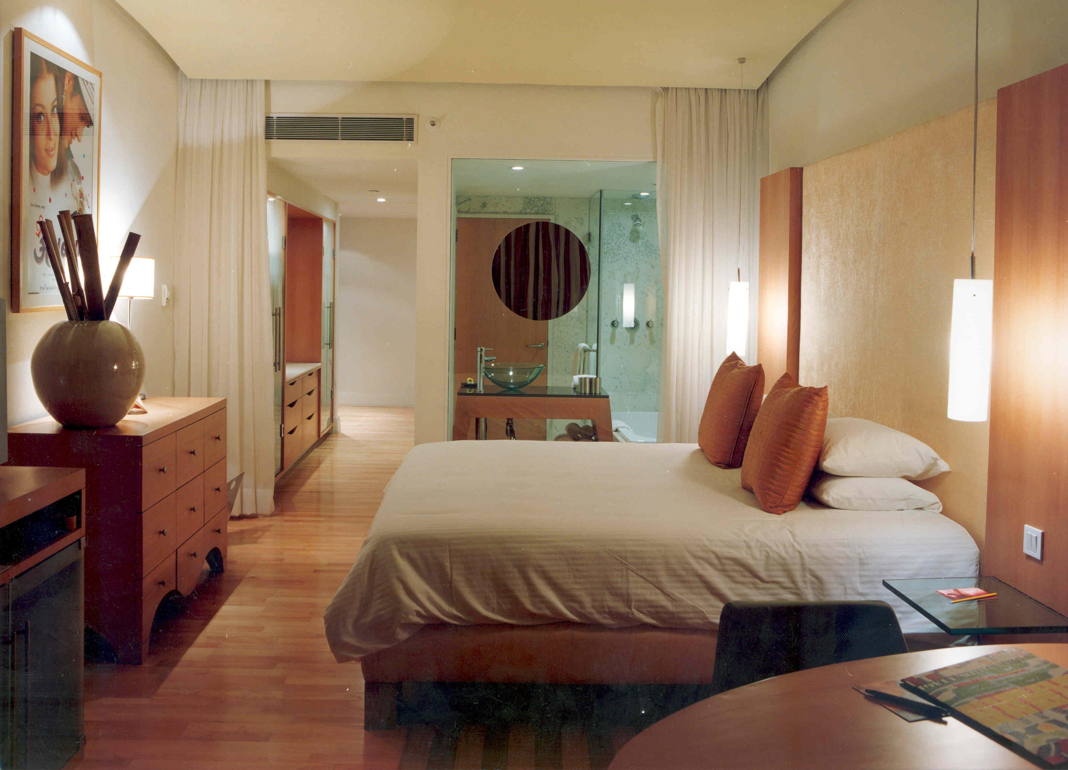 The Park Chennai Hotell Exteriör bild A room at the Taj Bengal
