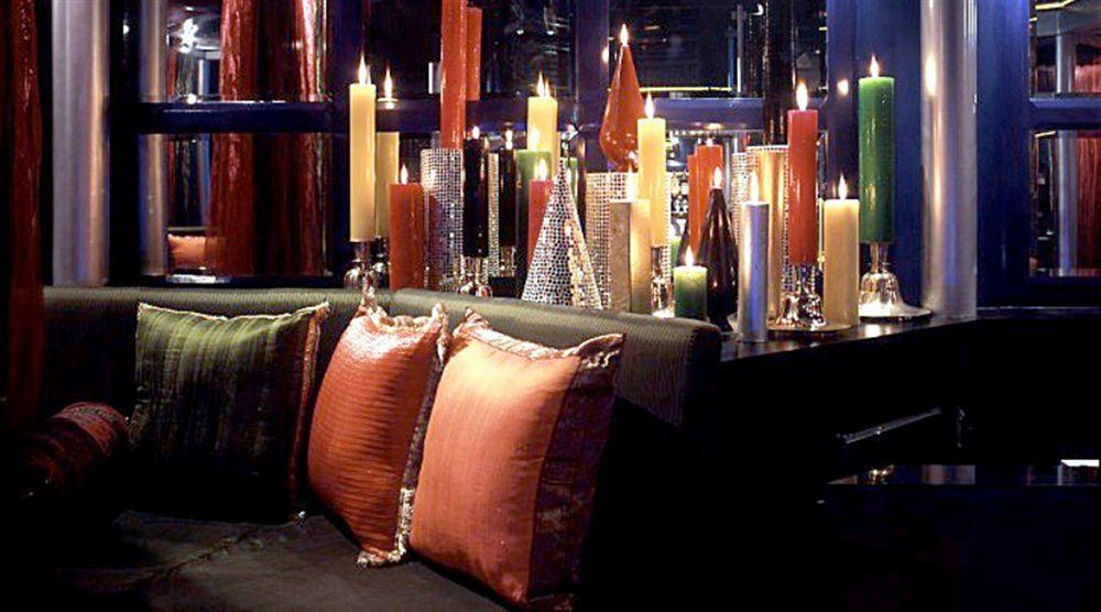 The Park Chennai Hotell Exteriör bild Candles