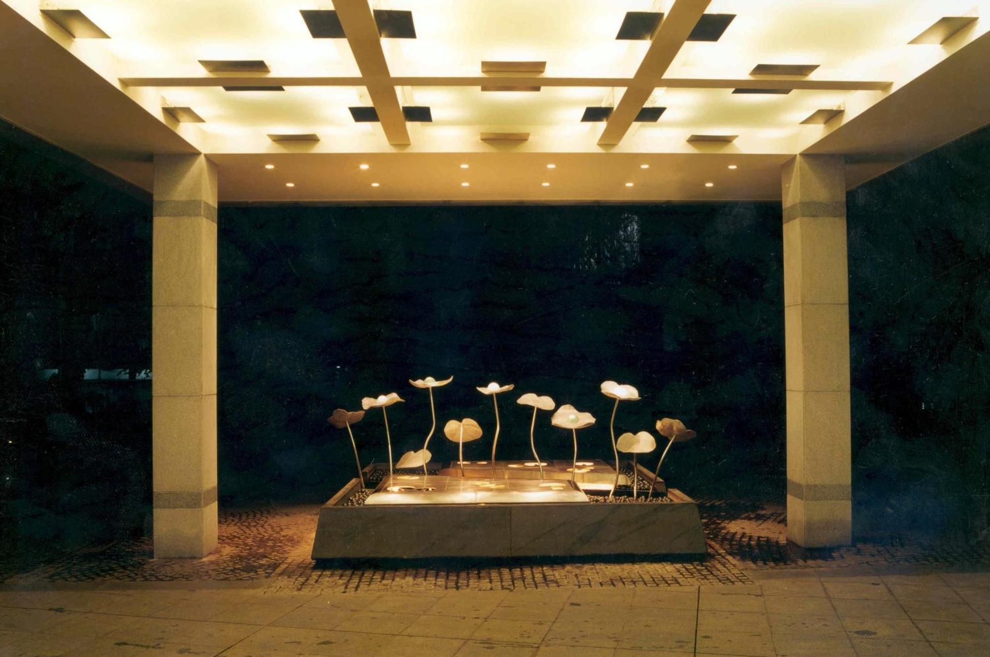 The Park Chennai Hotell Exteriör bild The Lotus Fountain