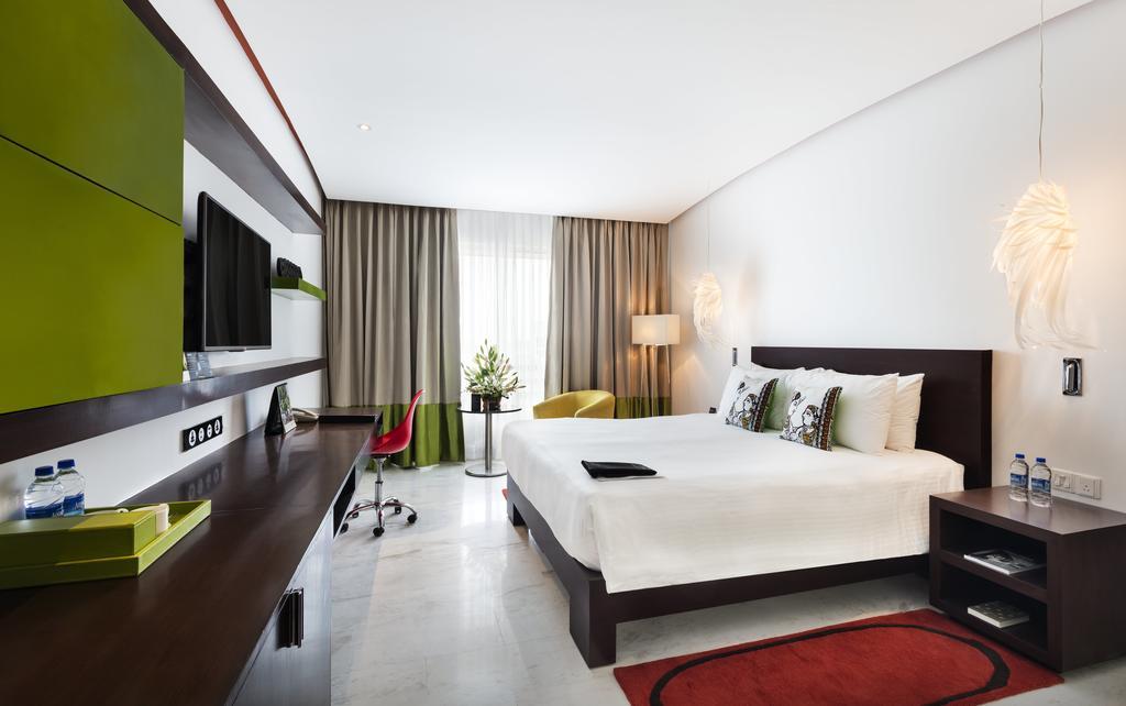 The Park Chennai Hotell Exteriör bild A room at the hotel